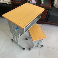 Bureaux d'étude durables et simples pour salles de tutorat, vente directe d'usine, bureaux d'étude pour étudiants en classe scolaire
