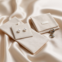 Carte de présentation de bijoux en tissu artisanal, pochette à collier en tissu crème avec logo personnalisé, emballage pour petites entreprises, fournitures en gros