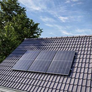 Panneaux Solaires <span class=keywords><strong>Toiture</strong></span> Maison Solaire Kit Complet Avec TV 1000w Prix Bas Plug and Play Kit Panneau Solaire Maison 2000W - Product Image 6