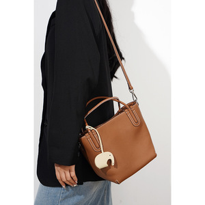 Sac à main fourre-tout rétro en cuir véritable pour <span class=keywords><strong>femme</strong></span>, sac à bandoulière en cuir de vachette souple, sac à main contrasté simple pour <span class=keywords><strong>femme</strong></span> - Product Image 2