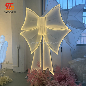 Nœud lumineux LED romantique et élégant pour décoration d'allée de mariage en extérieur et événements festifs - Product Image 1