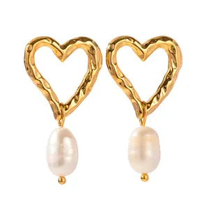 Tarnish-Free 18K Gold Plated Stainless Steel Jewelry Freshwater Pearl Heart Stud Earrings for Women