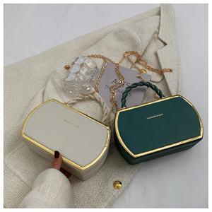 Nuove Borse alla Moda Estate 2026, Borse a <span class=keywords><strong>Tracolla</strong></span> con Catena di Design, Leggere e Carine, Borse Classiche a Scatola per Donna - Product Image 2