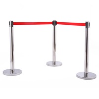 Ensemble de poteaux de contrôle de foule poteau de barrière de sécurité noir ceinture rétractable poteaux de poteau de poteau de file d'attente en acier inoxydable