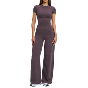 ชุดโยคะดิสโก้สปอร์ต เสื้อแขนสั้นคอกลมเอวสูง ผ้าสี่ทิศทางยืดได้ ตกแต่งด้วยตะเข็บตัดกัน ชุดออกกำลังกายสำหรับผู้หญิง - Product Image 3