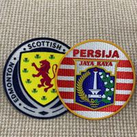 Insigne de club de football de presse à chaud personnalisé patchs de flocage de logo patchs 3D de transfert de chaleur pour vêtements
