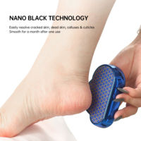 Râpe à pieds en verre nano en forme de nuage, éliminateur de callosités, lime à pieds douce et indolore pour l'exfoliation des peaux mortes des talons, outil de pédicure