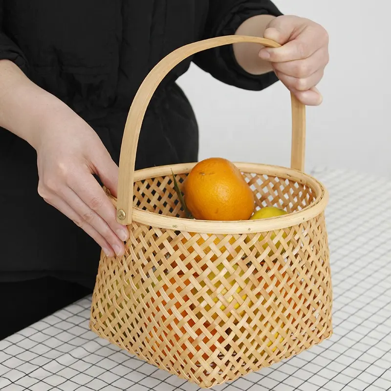 Top grad hollow woven wooden basket