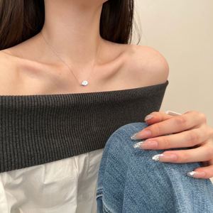 Dylam Unique Jewelry, Fábrica OEM ODM, Collar con Colgante de Plata de Ley 925 y Circonita Cúbica 5A, Joyería Especial Hecha a Mano para Mujer - Product Image 2