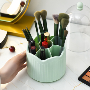 Support pour pinceaux de maquillage vert menthe avec dôme en verre, organisateur de cosmétiques anti-poussière pour rangement sur bureau - Product Image 3