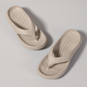 Chanclas Clásicas de Verano, Suaves, Negras y Blancas, Antideslizantes, Unisex, de Color Sólido, con Logotipo Personalizado, Chanclas de Espuma EVA, de Fábrica - Product Image 3