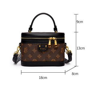 Borsa da Donna Multifunzionale alla Moda Modello 2025 Stile quadrato. Con motivi geometrici. - Product Image 5