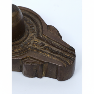 Escultura de Shiva Lingam de latón de 2 pulgadas hecha a mano, artículo pequeño hecho en India, obra de arte hecha a mano - Product Image 1
