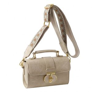 Latest Vintage Fashion Women's PU Shoulder <b>Bag</b> Casual Crossbody Handbag with Chain Letter Decoration <b>Hot</b> Selling Postman Design - Product Image 4