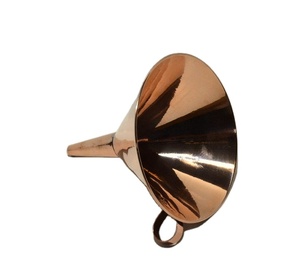 Mug en cuivre de luxe moderne et élégant de qualité supérieure pour les fêtes, la décoration de la maison et l'utilisation en cuisine - Product Image 6