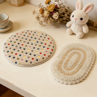 Tapis miniature pour maison de poupée à l'échelle 1/12, tapis de sol rond ovale à surface en peluche pour la décoration de scènes en diorama