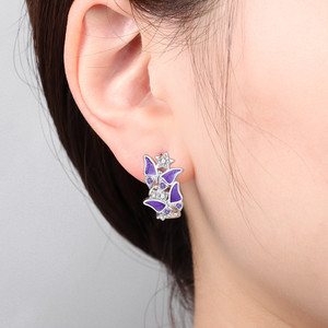 Pendientes/argollas desmontables de latón blanco con mariposas y estrellas moradas, un regalo original y exclusivo para niñas, muy vendidos. - Product Image 5