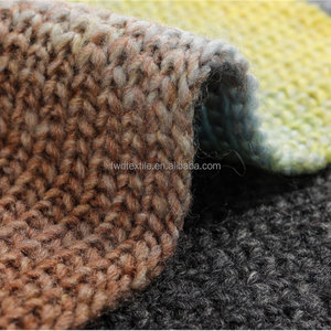 Fil à tricoter dégradé <span class=keywords><strong>en</strong></span> stock FORWARD, polyester/acrylique/<span class=keywords><strong>laine</strong></span> mélangés, coloré pour tricoter des pulls, tissus recyclés - Product Image 3