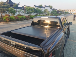 Couverture de benne manuelle enroulable en alliage d'aluminium robuste, étanche et verrouillable pour Toyota <span class=keywords><strong>Ford</strong></span> Ranger GMC <span class=keywords><strong>Sierra</strong></span> - Product Image 3