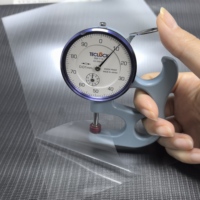 Rouleau de film protecteur décoratif auto-adhésif ultra-fin en PVC givré mat avec surface anti-traces de doigts et anti-graisse, respectueux de l'environnement