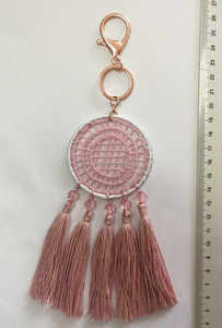 <span class=keywords><strong>Porte</strong></span>-clés en cristal de haute qualité avec <span class=keywords><strong>plume</strong></span>, <span class=keywords><strong>macramé</strong></span> personnalisé, pompon rond, attrape-rêves en gros - Product Image 4