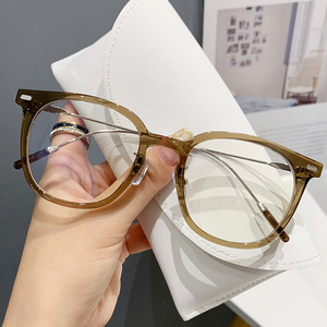 Gafas de sol con bloqueo de luz azul para mujer, anteojos con montura de PC transparente, a la moda - Product Image 3