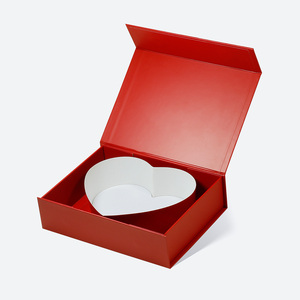 Elegant 2cm Thick Heart-Shaped Magnetic Box With Clear Window Eco-Friendly Matte Finish for Flowers Face Cream and Candles - Product Image 1