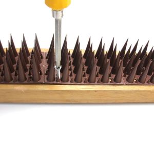 Púas Repelentes para Gatos y Pájaros, Púas de Plástico Anti-Escalada para Cercas, Techos y Ventanas - Product Image 2