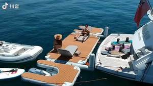 เจ็ทสกีแบบกำหนดเองพร้อมทุ่นลอยน้ำรูปตัวยูสำหรับความปลอดภัยของนักขี่เจ็ทสกี เหมาะสำหรับการช่วยเหลือทางน้ำและปกป้องผู้ขับขี่ - Product Image 6