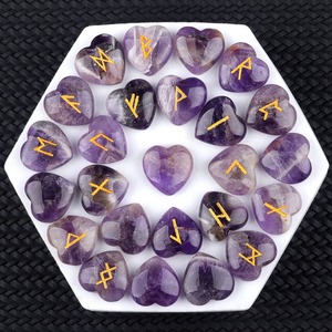 20mm kalp obsidyen taş Rune taşlar yaşlı Futhark alfabe kazınmış 25 adet Rune <span class=keywords><strong>Set</strong></span> kristal divinasyon şifa Runes - Product Image 6