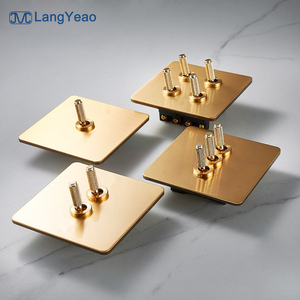 สวิตช์ไฟติดผนังแบบกด LangYeao รุ่น Golden Toggle มาตรฐานอังกฤษ แผงสแตนเลส โลหะ วินเ<span class=keywords><strong>ท</strong></span>จ คันโยกแบบมีลาย สวิตช์ไฟและเต้ารับ - Product Image 1