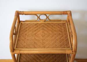 Étagère en rotin du milieu du siècle avec 4 niveaux faits à la main au Vietnam - Product Image 5