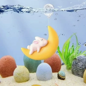 Aquarium-Landschaftsgestaltung Schwimmende Plastik-Ornamente Kreative Cartoon-Figuren Luxuriöse Dekorationen in Geschenkverpackung - Product Image 6