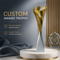 Trophées en résine personnalisés avec motifs gravés pour les compétitions et les récompenses événementielles