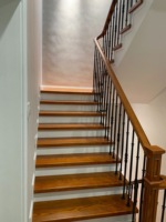 Marches d'escalier en bois de chêne rouge américain de haute qualité ECT, design d'escalier droit en acier inoxydable