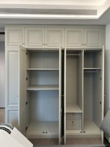 Armadio Moderno in Legno con Ampio Spazio di Archiviazione e Cassetti, Costruzione Robusta per Organizzare i Vestiti in Camera da Letto - Product Image 5