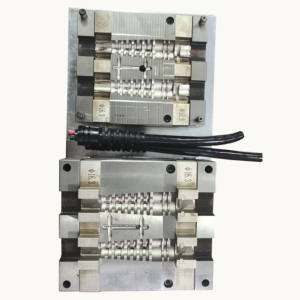 OEM kalıp yapma güç kablosu Grommet kalıp AC yüksek akım şarj kabloları Pvc SR kuyruk fişi enjeksiyon kalıbı - Product Image 3