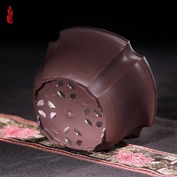 Grand pot de plante d'intérieur pour salons, spécialement conçu pour les orchidées ; en résine, style chinois, forme trèfle à quatre feuilles