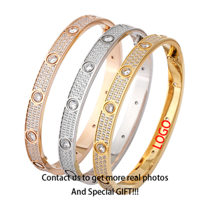 Bracelets Joncs Tendance Jessy Fashion pour Enfants en Acier Inoxydable Plaqué Or 18K avec Breloque SCREW LOVE – Idéal Anniversaire - Product Image 1