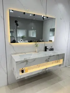 Dinding mewah ringan terpasang marmer disinter Batu Kamar Mandi Vanity bak cuci kabinet dengan cermin
