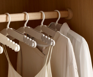 Cintre de voyage pliable-Léger, antidérapant et peu encombrant pour les hôtels, les dortoirs et les déplacements - Product Image 3