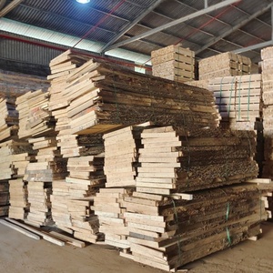 Tablas de Madera Dura de Fresno con Borde Natural, Fraxinus Americana, Fresno Blanco Biltmore - Product Image 1