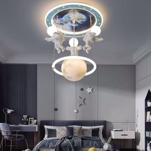 Lampadario LED Creativo a Forma di Astronauta, Decorazione di Lusso per Cameretta, Lampadario Moderno per Stanza dei Bambini e Camera da Letto - Product Image 3