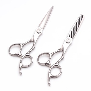 Ciseaux de coiffure en acier inoxydable, ciseaux de barbier, poignée ergonomique, outil de toilettage de salon, logo personnalisé disponible - Product Image 2