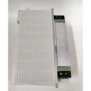 MDS-C1-SP-300 DCS Axis Drive, Motor de CA con Construcción de Aluminio y Plástico para Automatización Industrial - Product Image 6