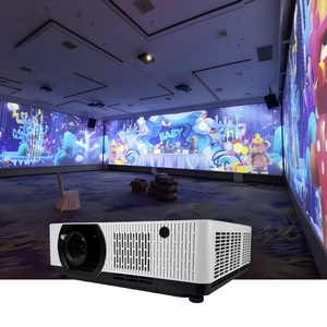 Projecteur laser professionnel 8500 lumens avec correction de l'écartement de l'objectif et correction trapézoïdale pour une utilisation multi-formats - Product Image 1