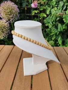 Colliers en bois naturel faits à la main à partir de perles de bois de qualité, adaptés à un usage quotidien, accessoires traditionnels et tendance - Product Image 5