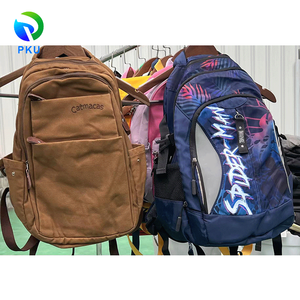 Sacs Scolaires d'Occasion de Haute Qualité, Vente en Gros d'Usine, Modèles Mixtes Hommes et Femmes, en Bon État - Product Image 3