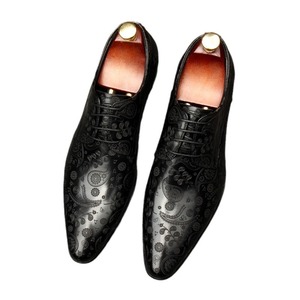 Zapatos de hombre de estilo popular y a la moda con un diseño único, que exudan un encanto masculino y audaz. Zapatos de cuero casuales de negocios para hombre. - Product Image 5