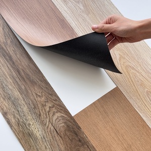 Azulejo de suelo de vinilo LVT de fácil instalación personalizado, lámina de plástico autoadhesiva para suelo de vinilo - Product Image 1